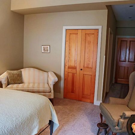 Commerce Street Brewery Hotel Mineral Point Extérieur photo