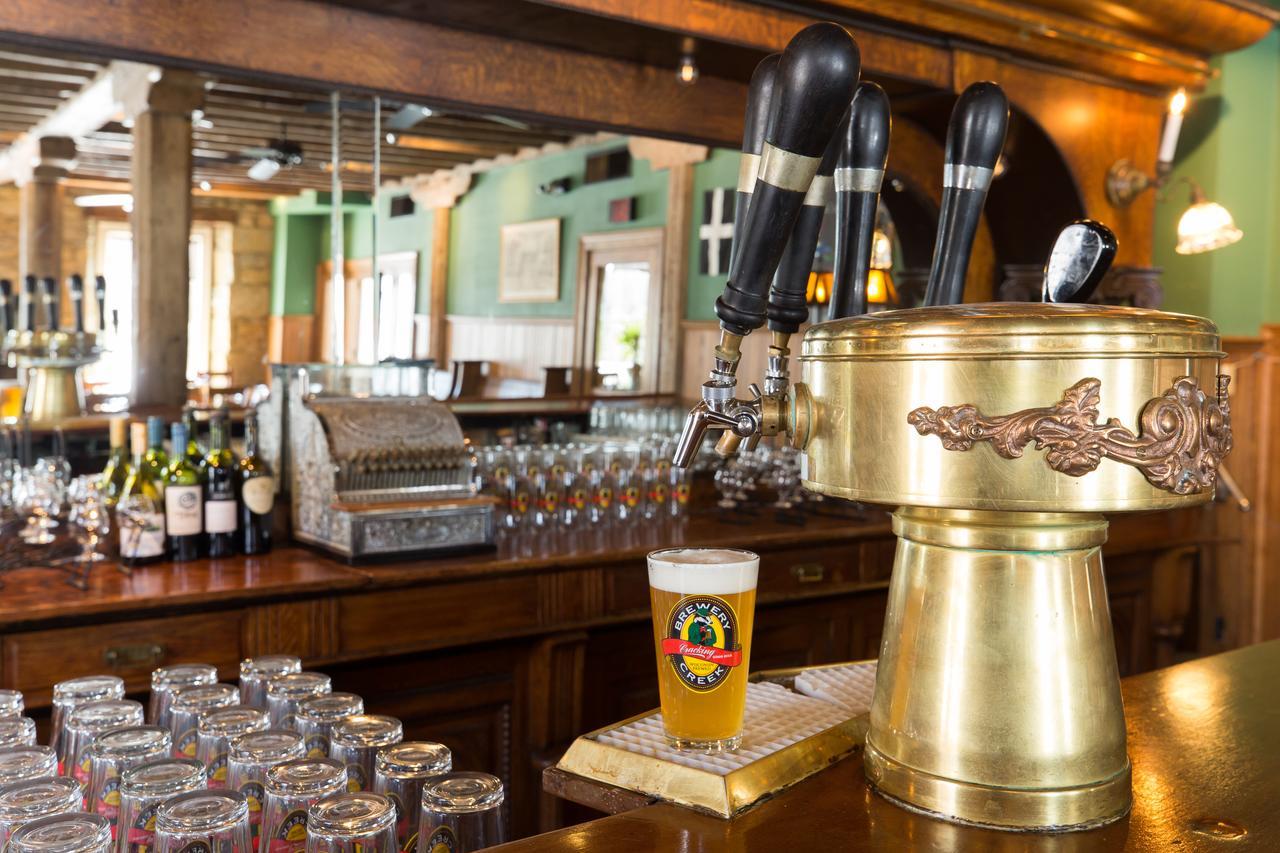 Commerce Street Brewery Hotel Mineral Point Extérieur photo